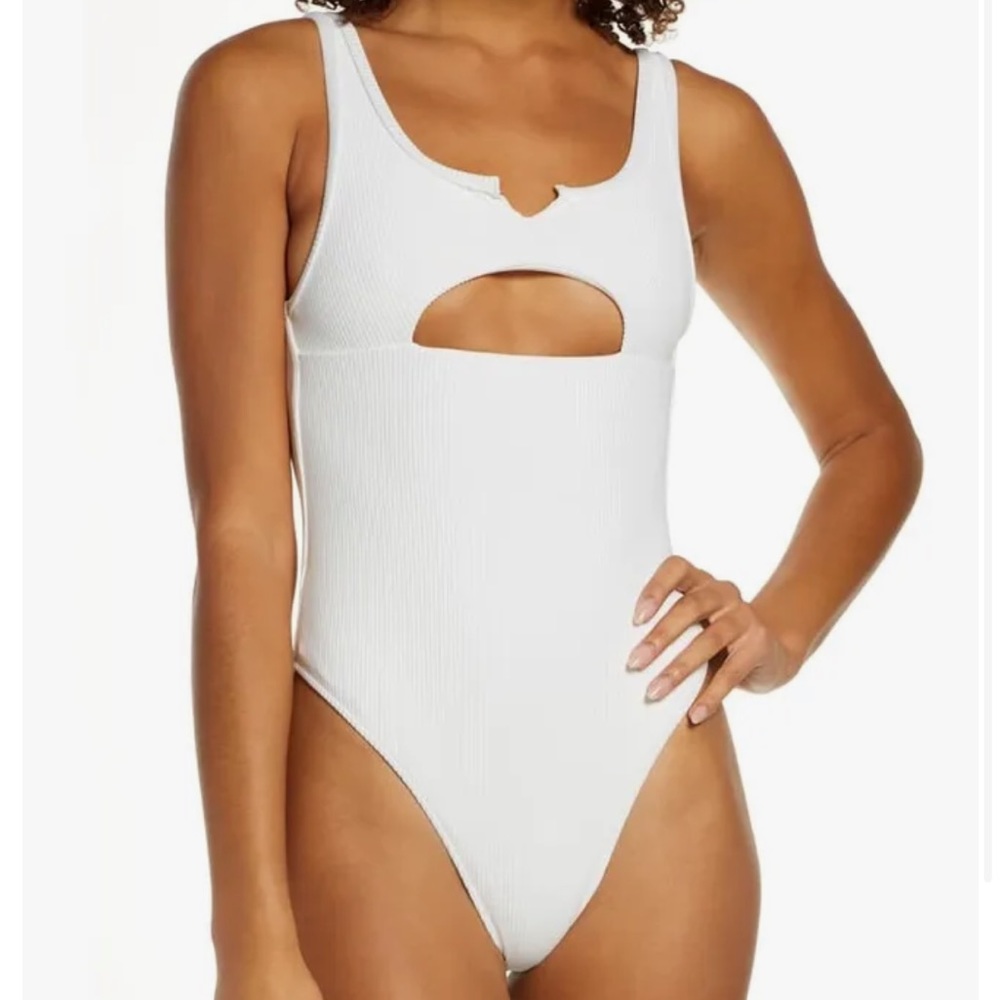 Frankie’s Cody Cutout One-Piece Swimsuit White Size - Picture 1 of 3